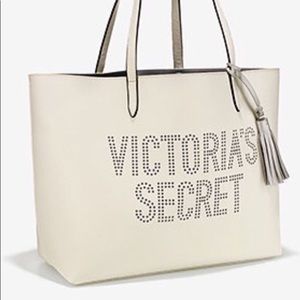 BNWT Victoria’s Secret tote